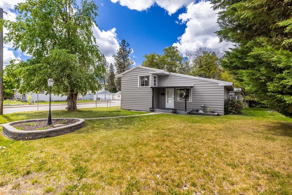 Property Photo: 5503 N Cedar St WA 99205