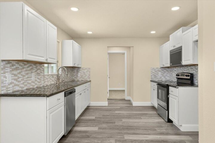 Property Photo: 1846 Walbridge Street CA 96080