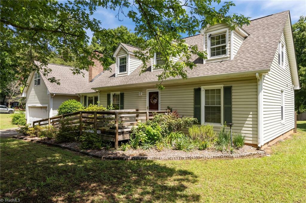 Property Photo: 1818 Winfield Drive NC 28110