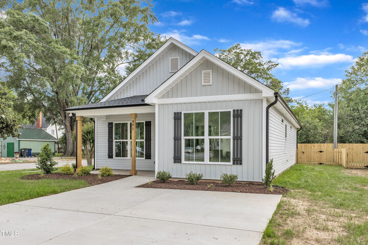 Property Photo:  401 N Raiford Street  NC 27576 