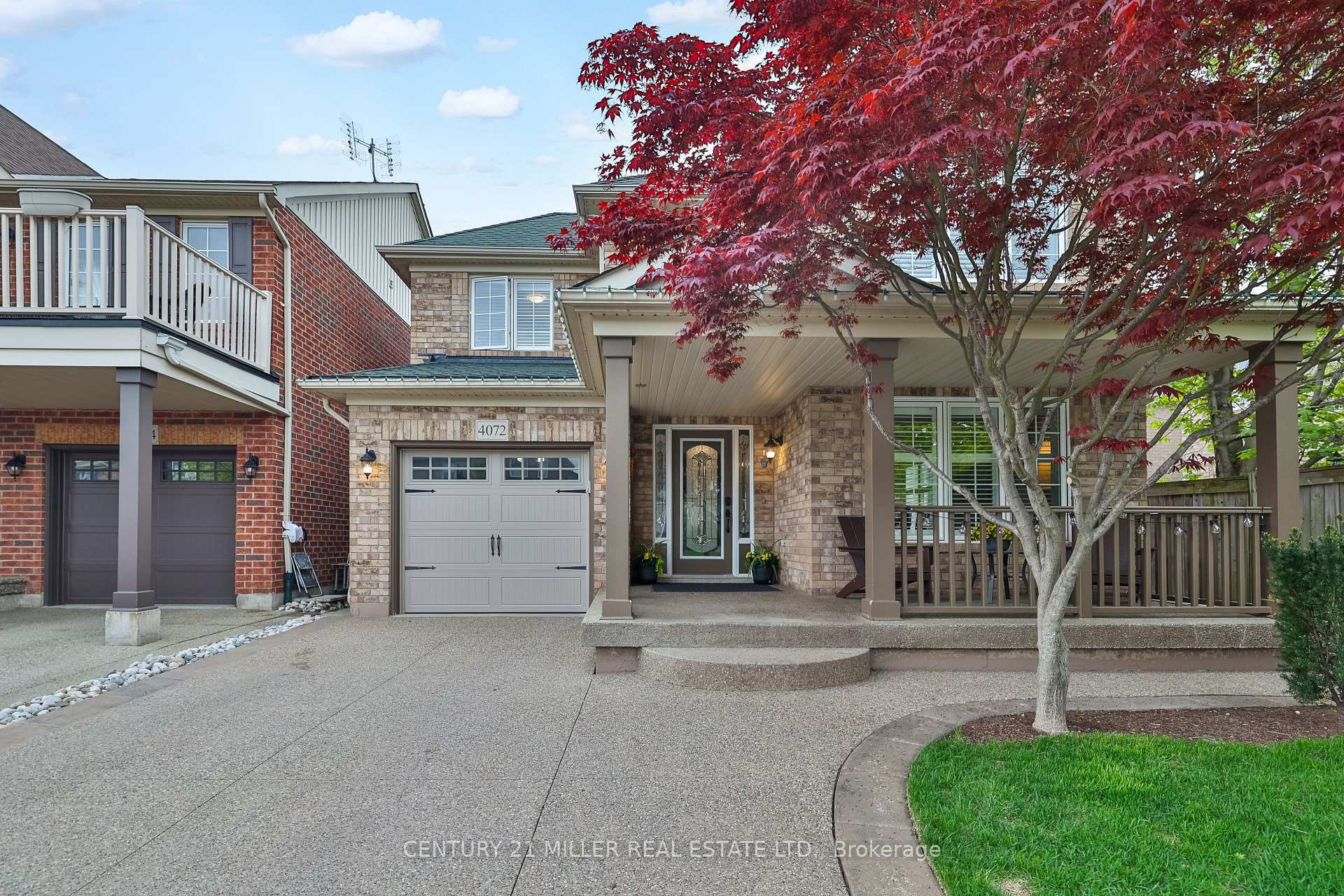 Property Photo: 4072 Gunby Crescent ON L7M 0A8