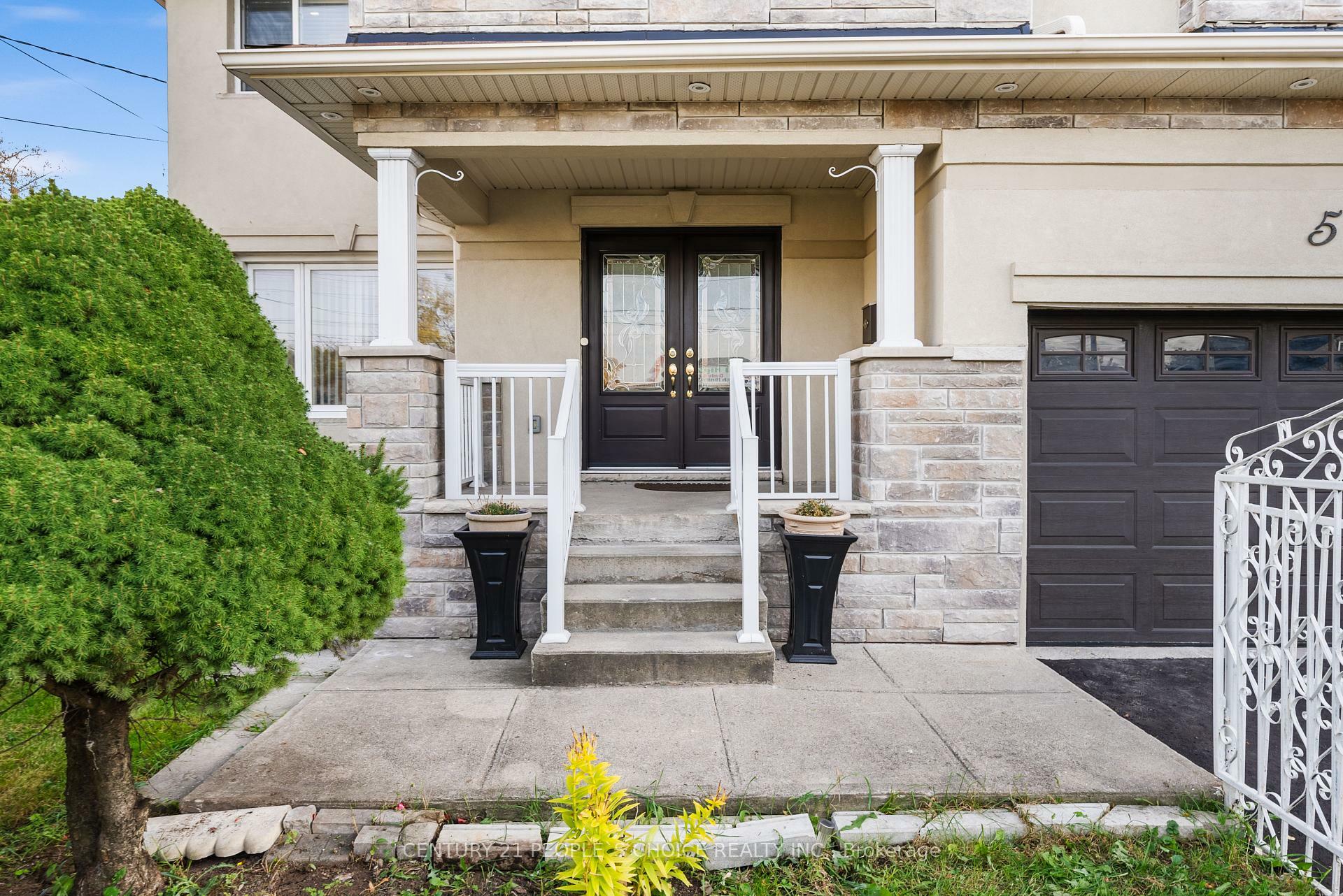 Photo de la propriété: 5 Elmhurst Drive ON M9W 2J4
