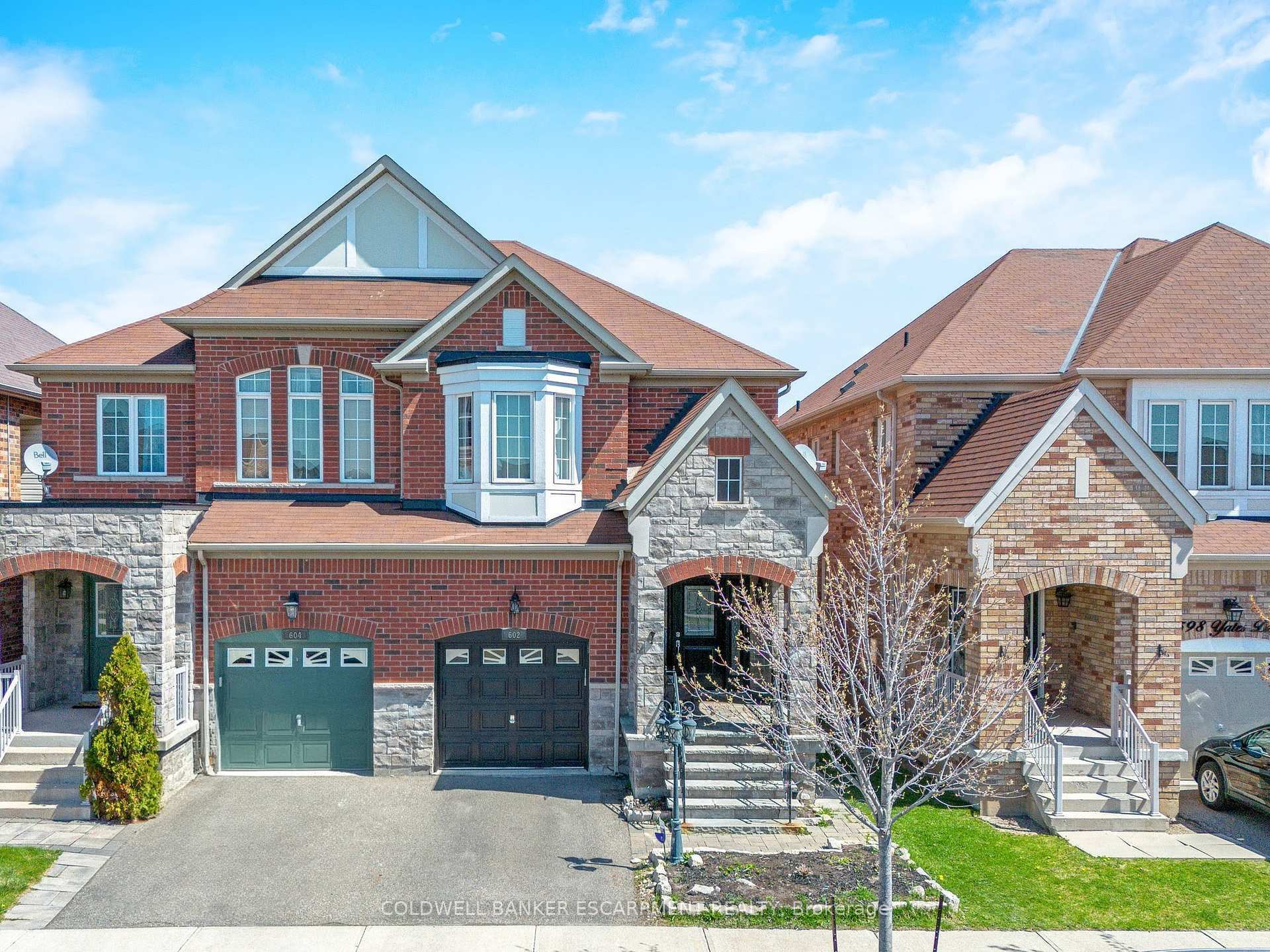 Property Photo: 602 Yates Drive ON L9T 7R1