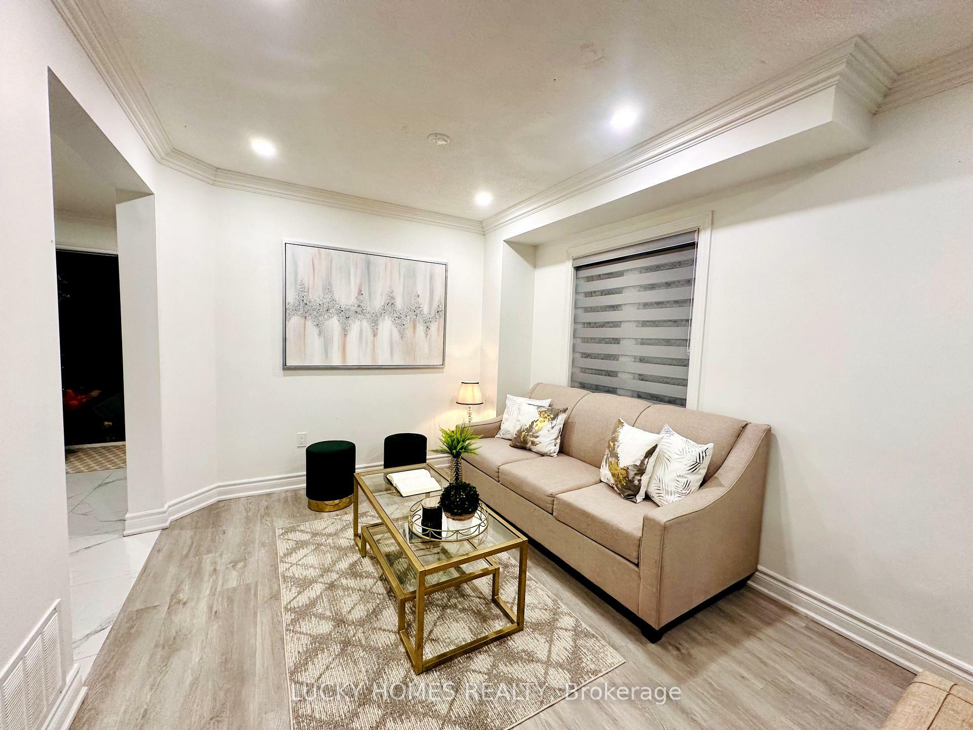 Property Photo: 39 Laidlaw Drive ON L4N 7S2