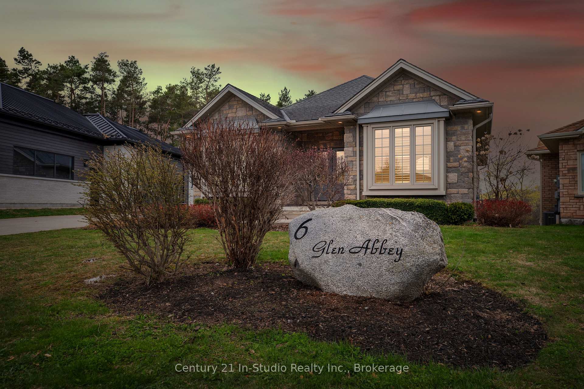 6 Glen Abbey Court  Meaford ON N4L 1Y4 photo