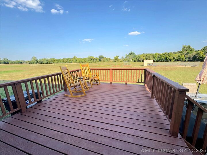Property Photo:  750302 S 3450 Road  OK 74824