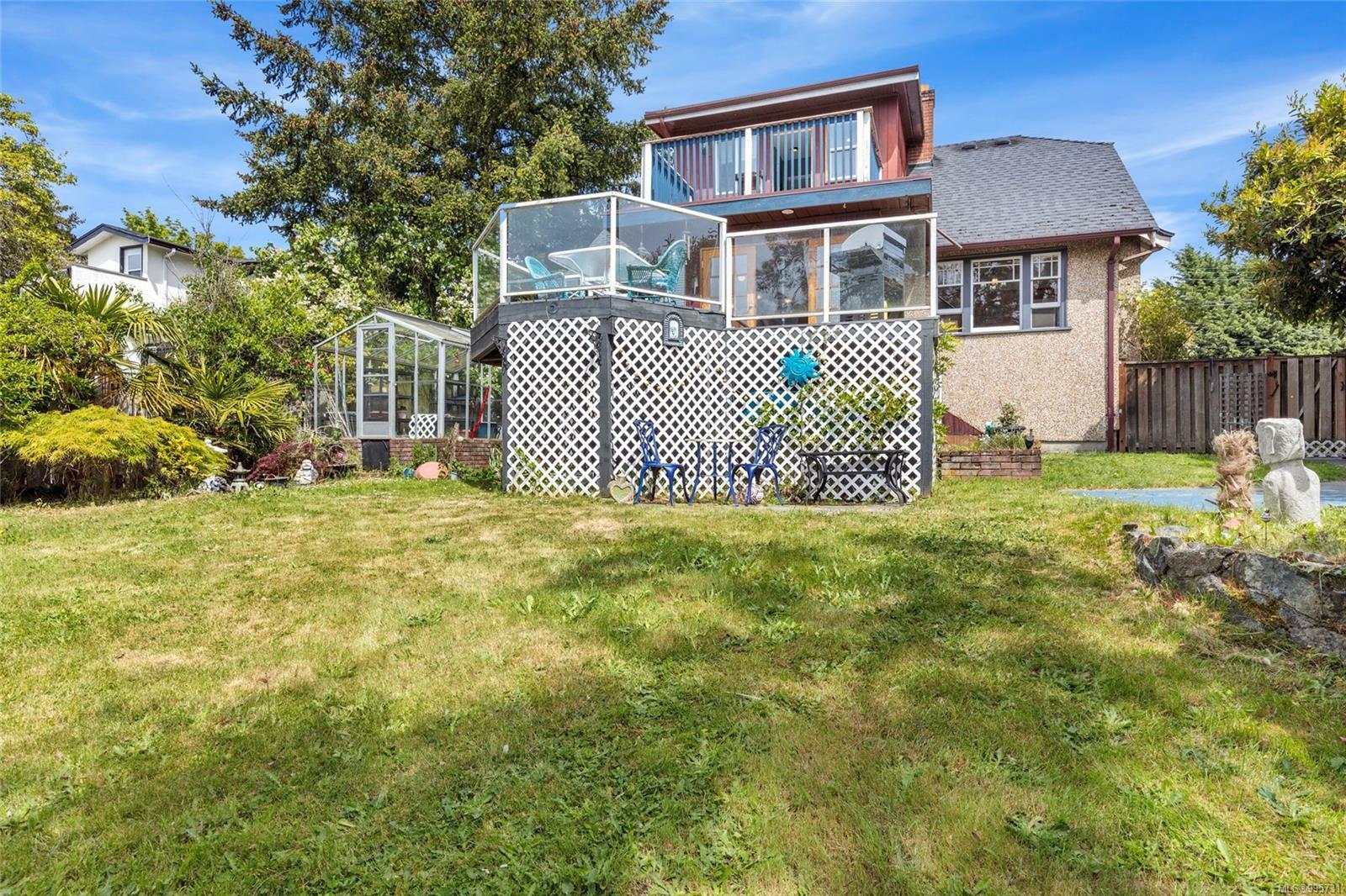 Property Photo: 3630 Quadra St BC V8X 1H4