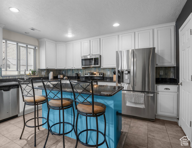 Property Photo: 920 W Stonehaven Dr UT 84054