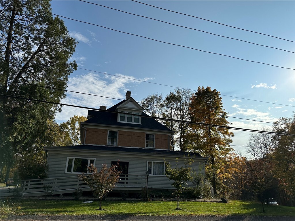 Property Photo: 4024 Ewalt Rd 1-A PA 15044