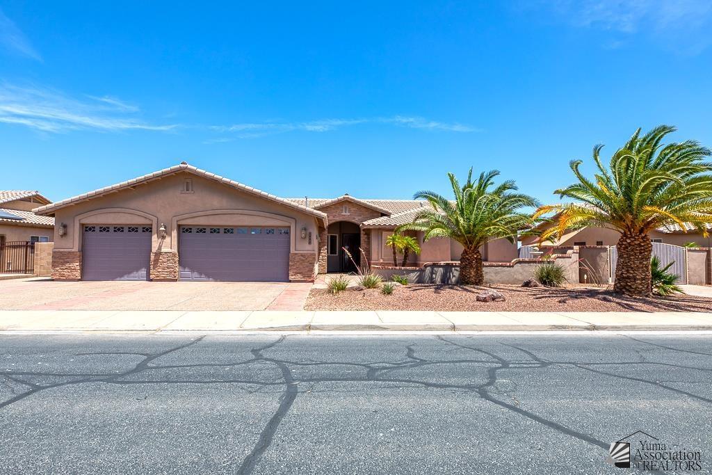 Property Photo: 5492 E View Parkway AZ 85365