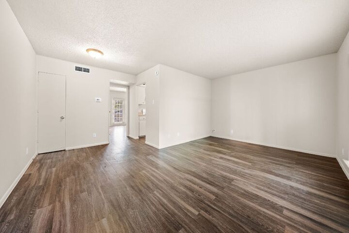 Property Photo:  2314 Parker Lane 5  TX 78741 