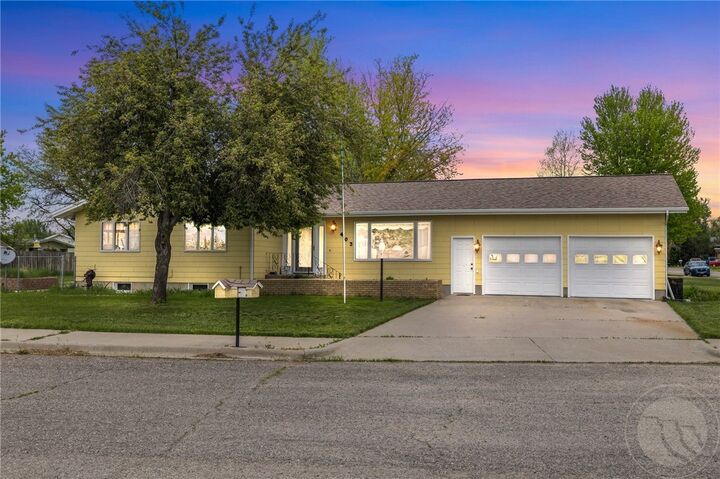 403 Grandview Boulevard  Laurel MT 59044 photo
