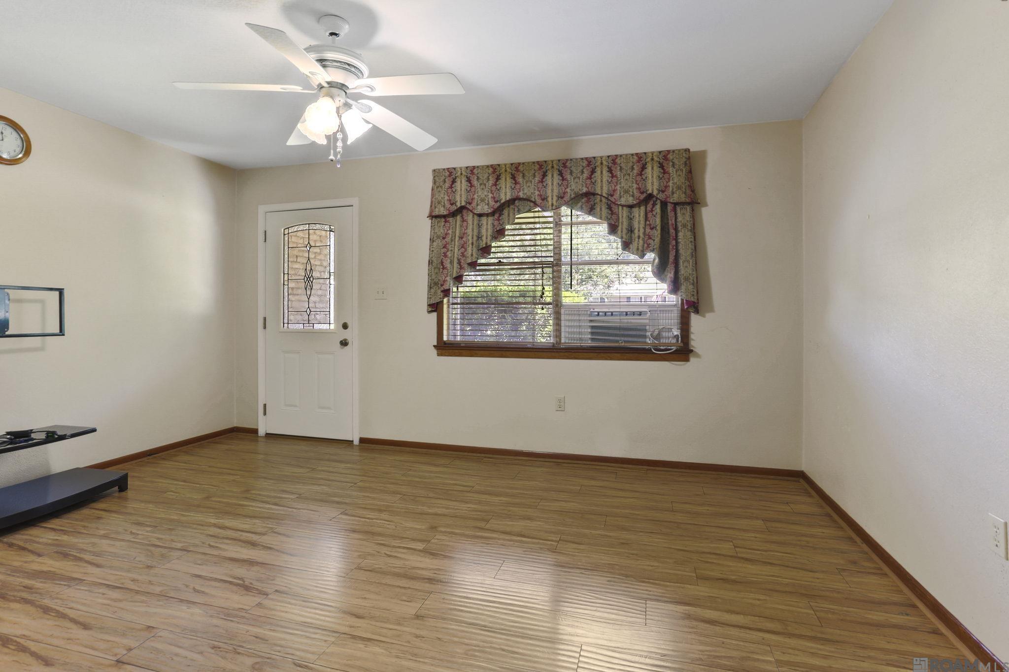 Property Photo: 3952 Chestnut St LA 70791