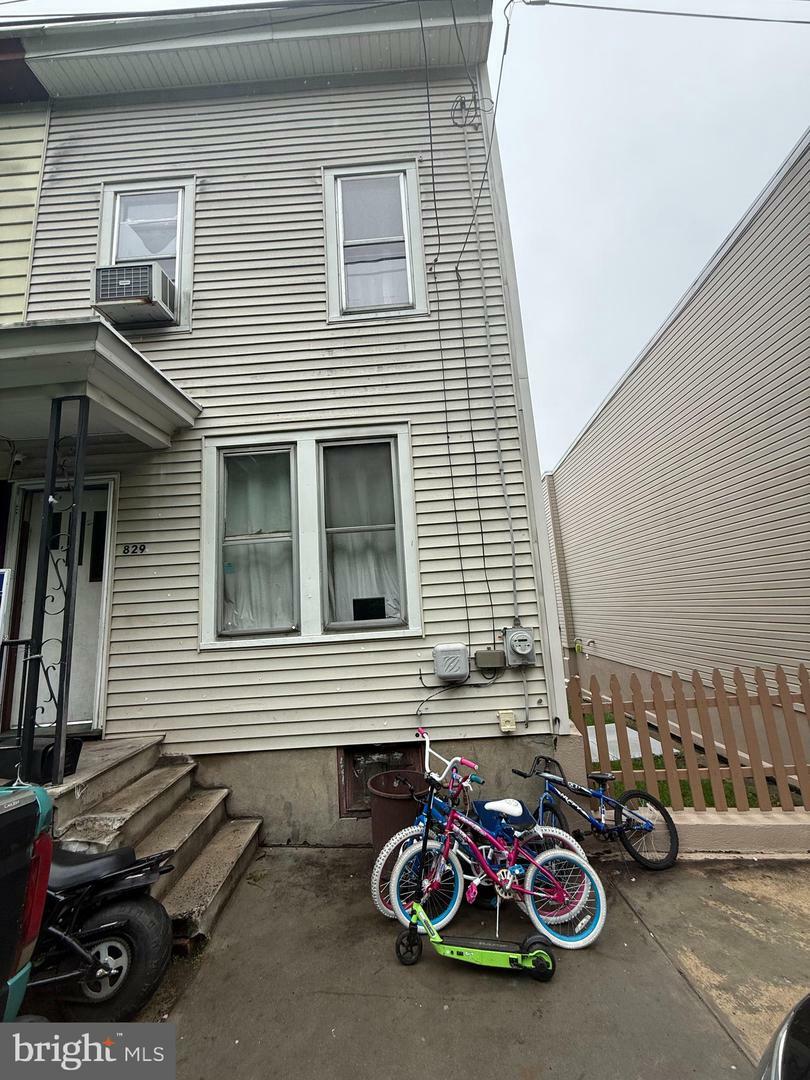Property Photo: 829 Fairview Street PA 17901