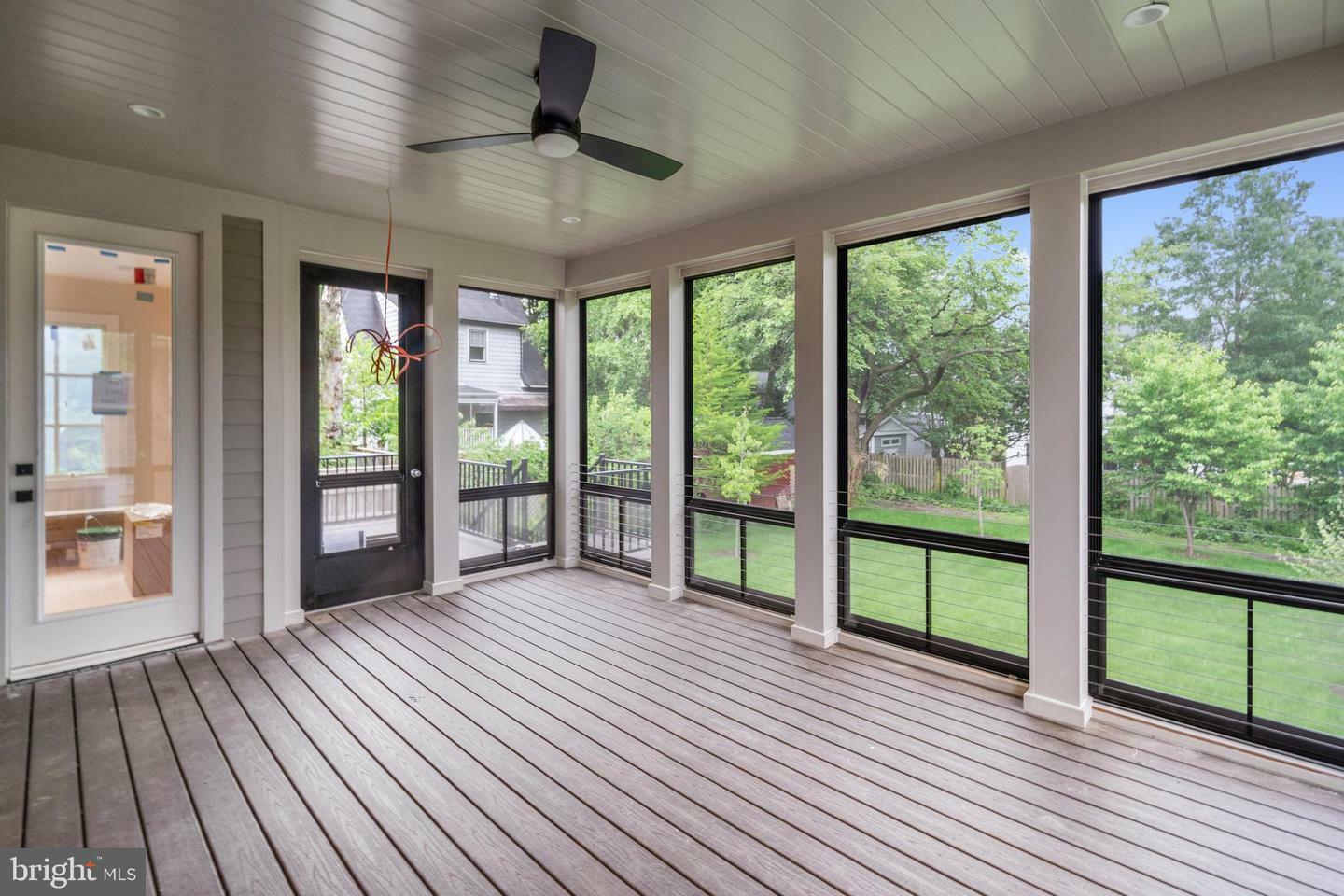 Property Photo: 4610 17th Street N VA 22207