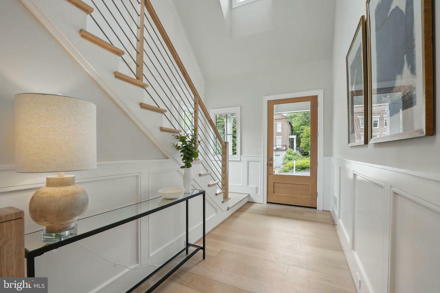 Property Photo: 4610 17th Street N VA 22207