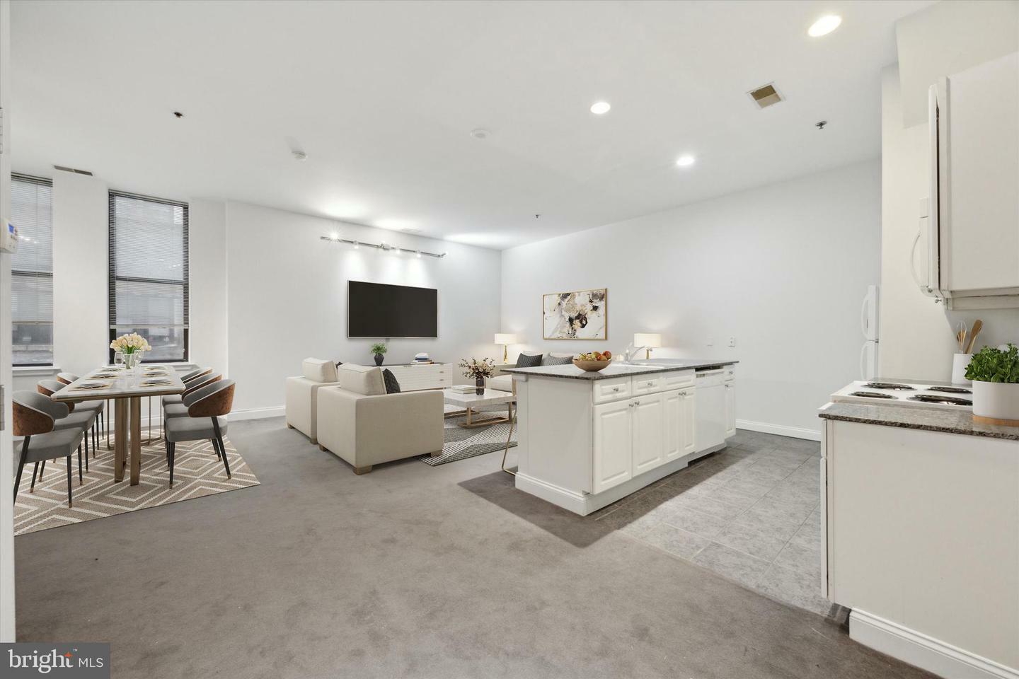 Property Photo: 1001 Chestnut Street 13 205W PA 19107