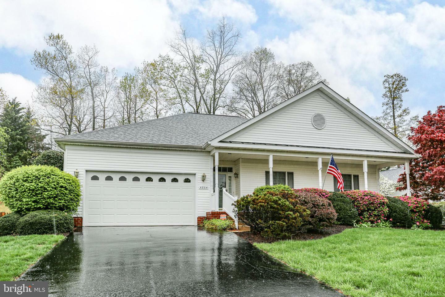 Property Photo:  4204 Stonehaven Way  VA 22408 