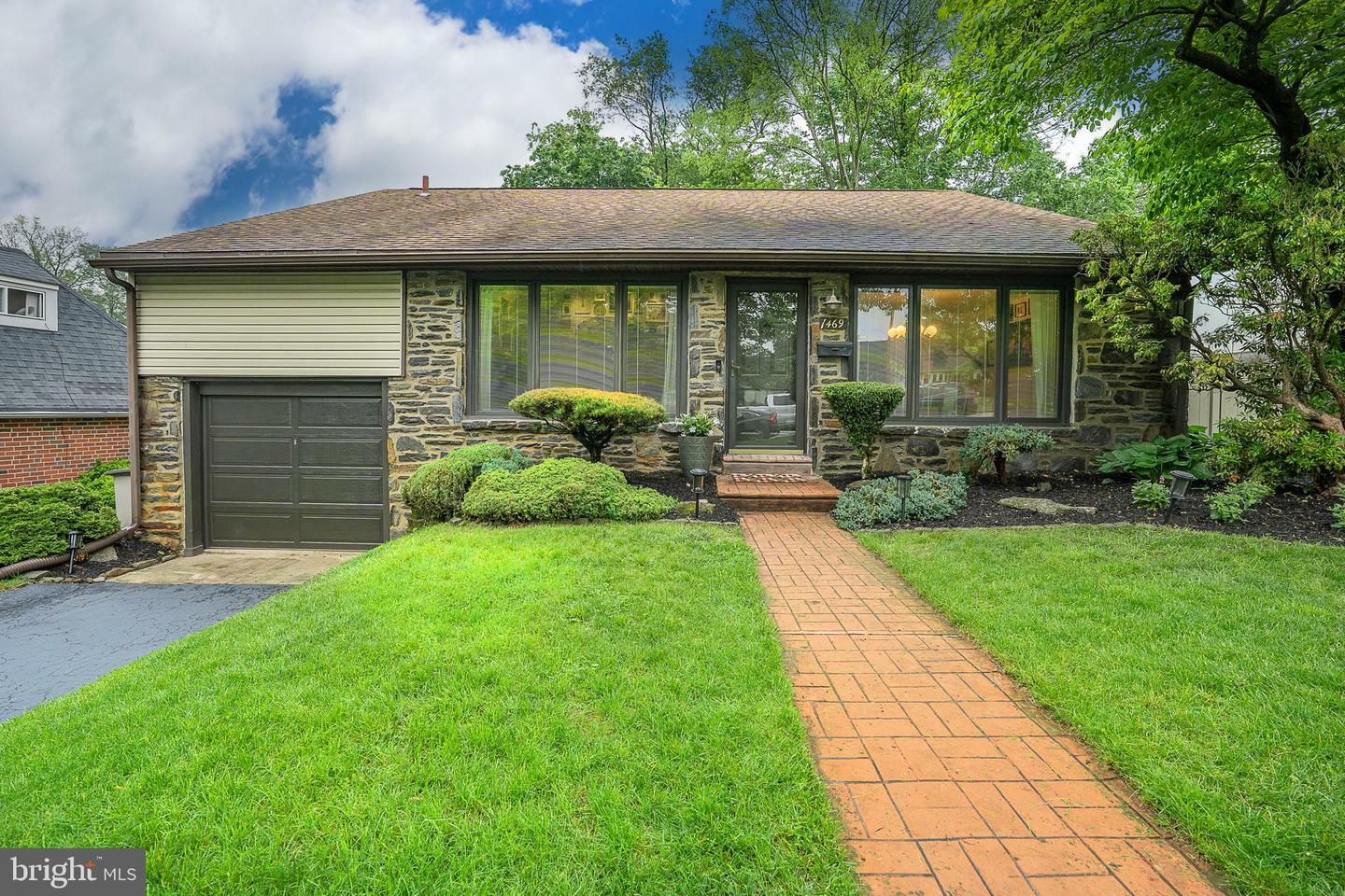 1469 Windsor Park Lane  Havertown PA 19083 photo