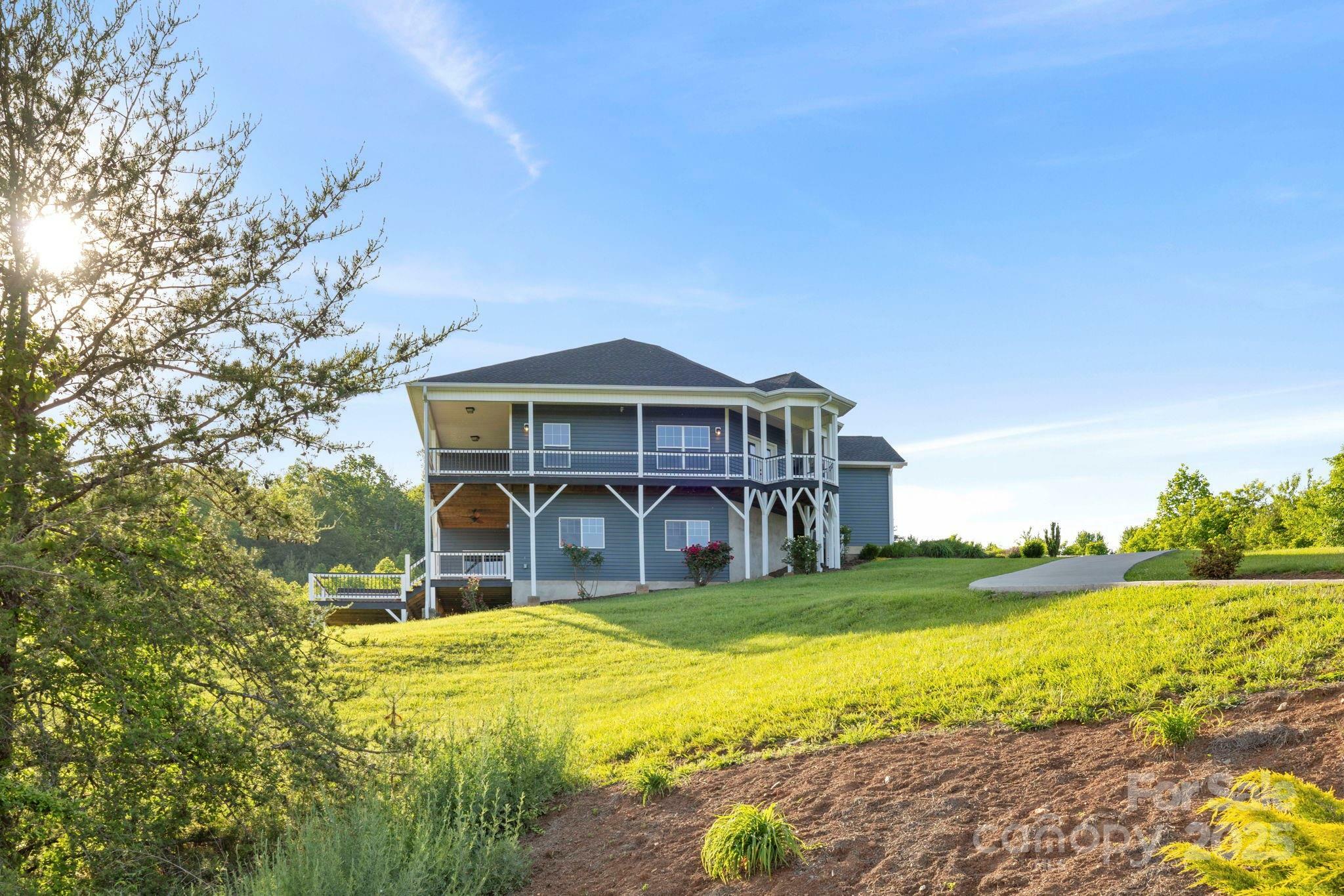 Property Photo: 505 Sky Ridge Drive 57 NC 28748