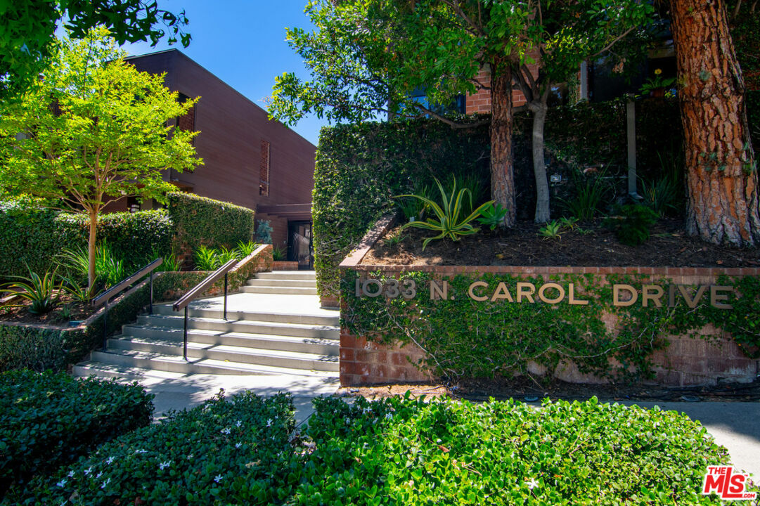 Property Photo: 1033 Carol Dr CA 90069