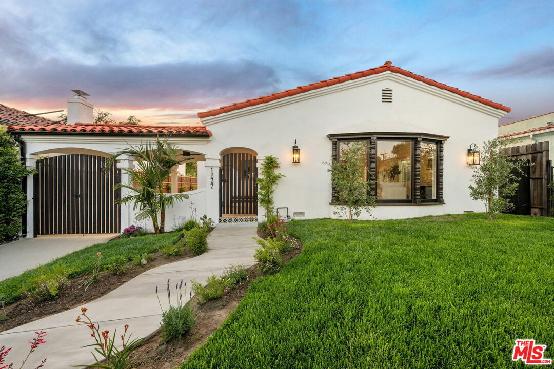 Property Photo: 1237 S Curson Ave CA 90019