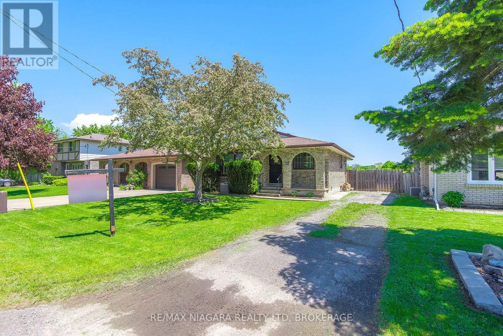 Property Photo: 105 Hillview Road ON L2S 1S8