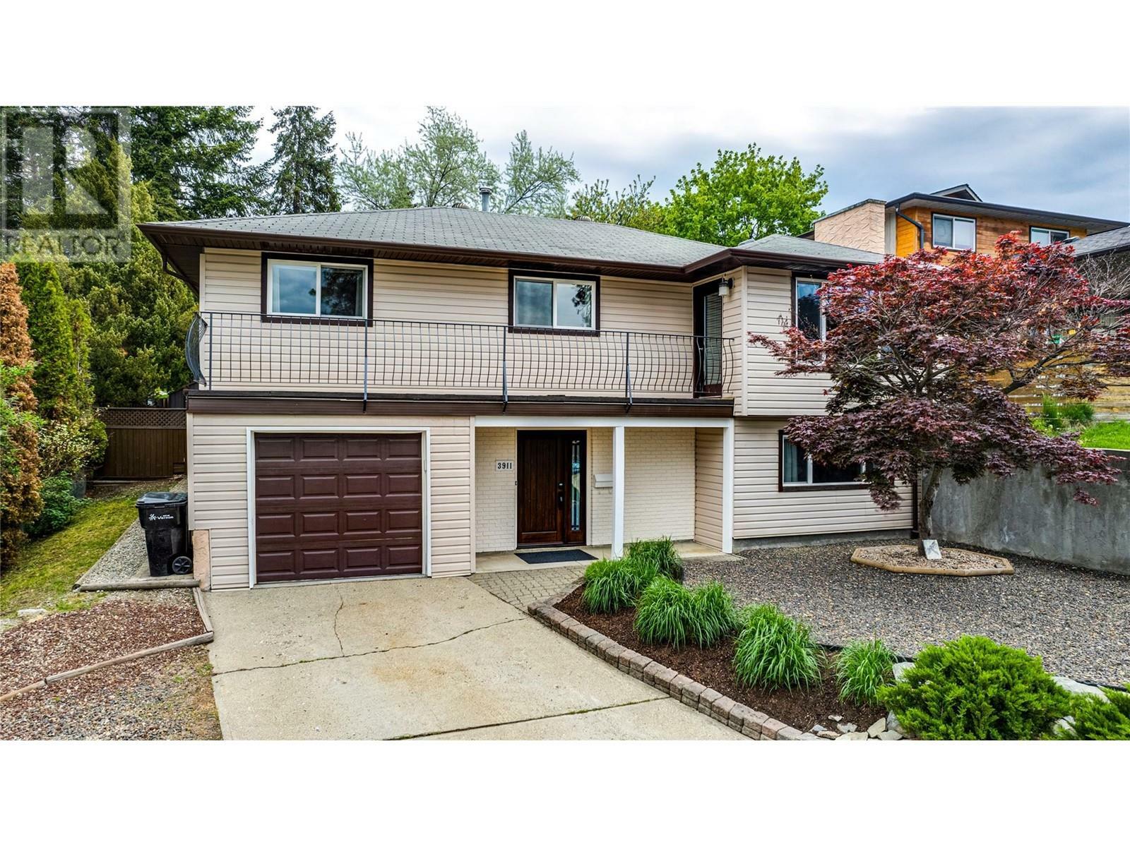 Property Photo: 3911 15 Street BC V1T 7S4
