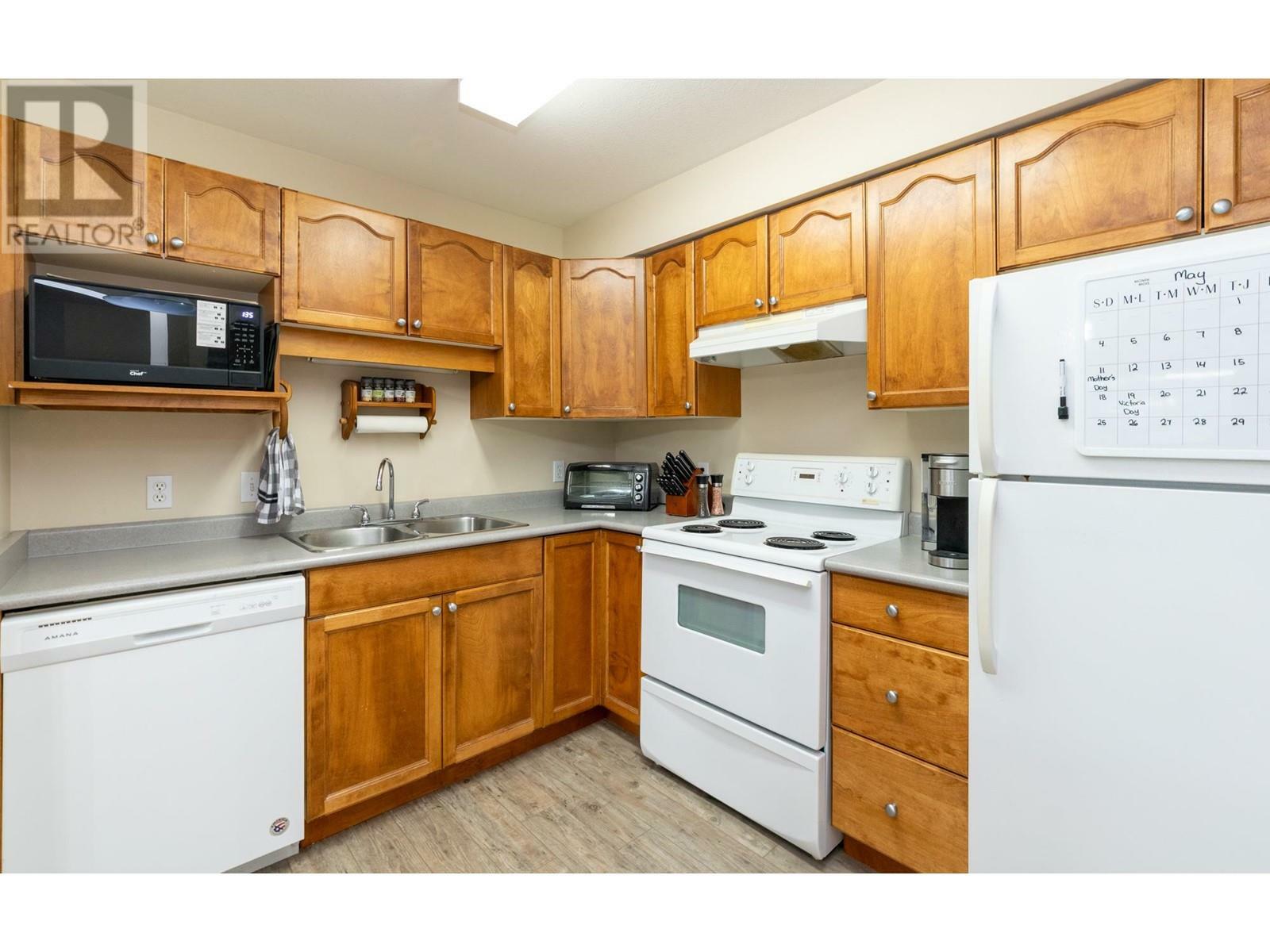 Property Photo: 640 3 Street Southwest 107 BC V1E 2R3