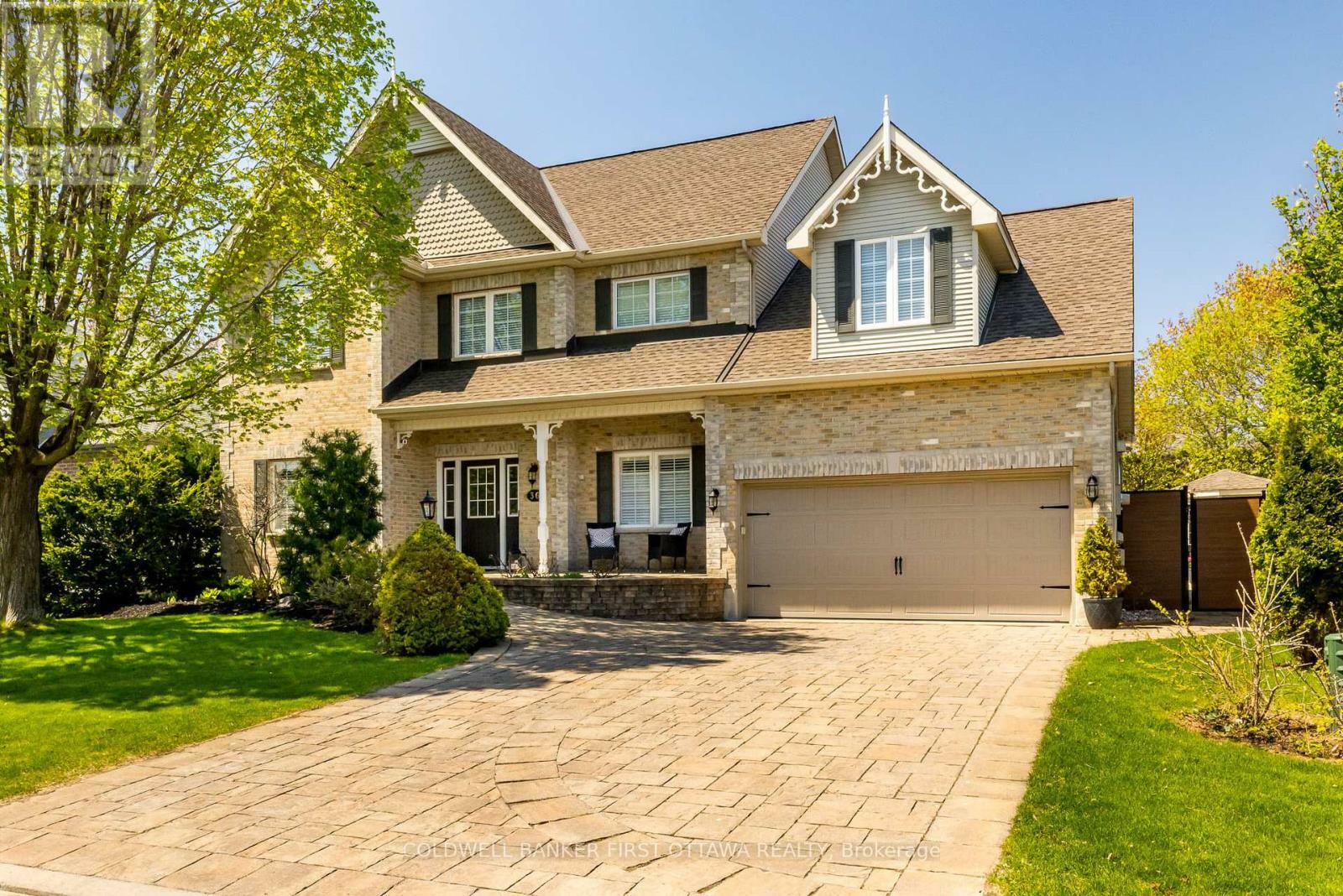 Property Photo: 36 Wendell Avenue ON K2S 1G8