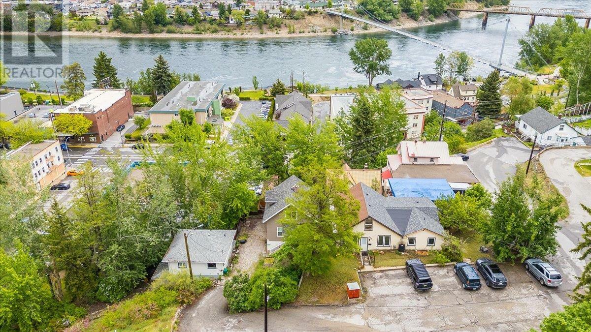 Photo de la propriété: 1667 Cedar Avenue BC V1R 4C9