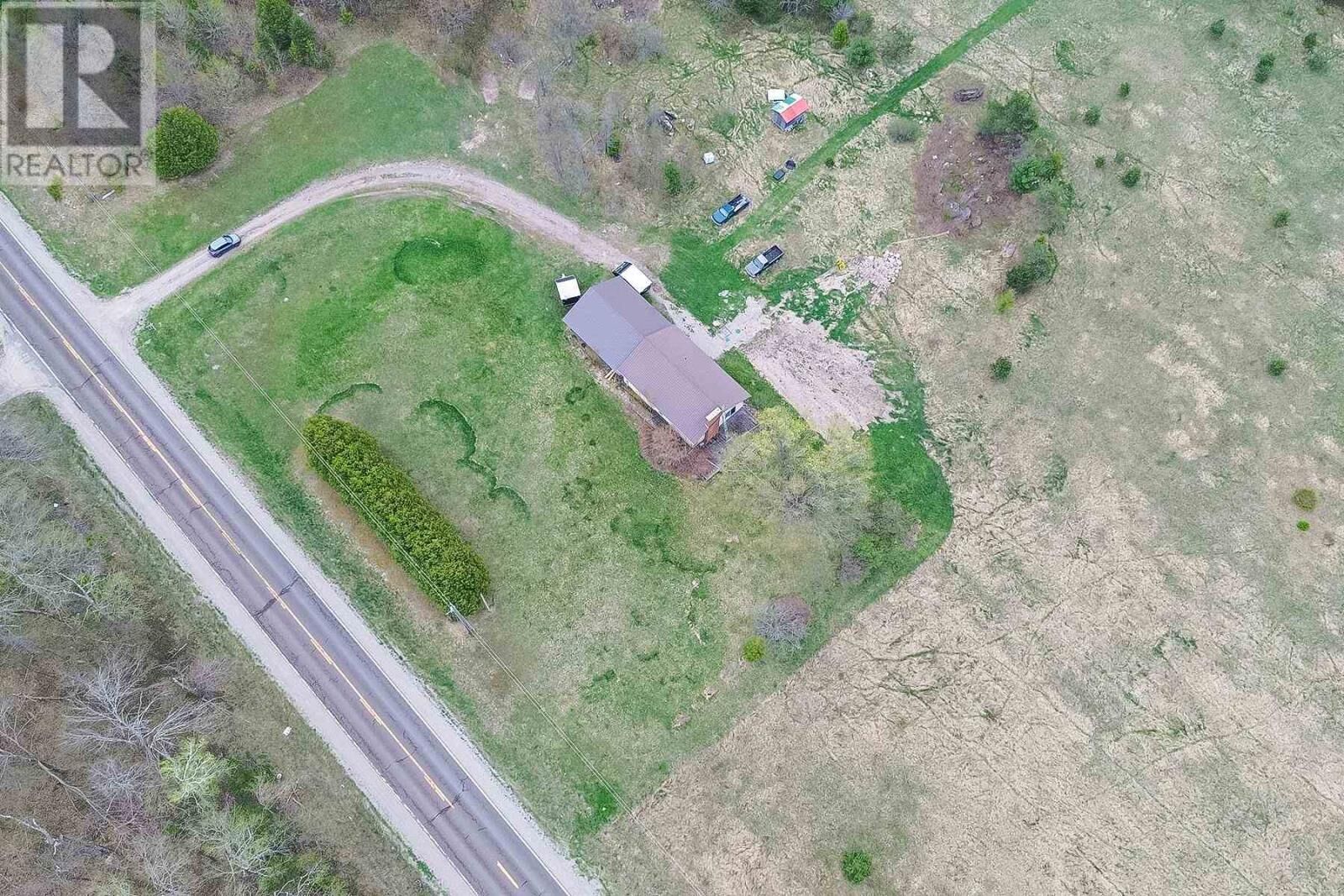 Photo de la propriété: 2277 D Line Rd ON P0R 1J0