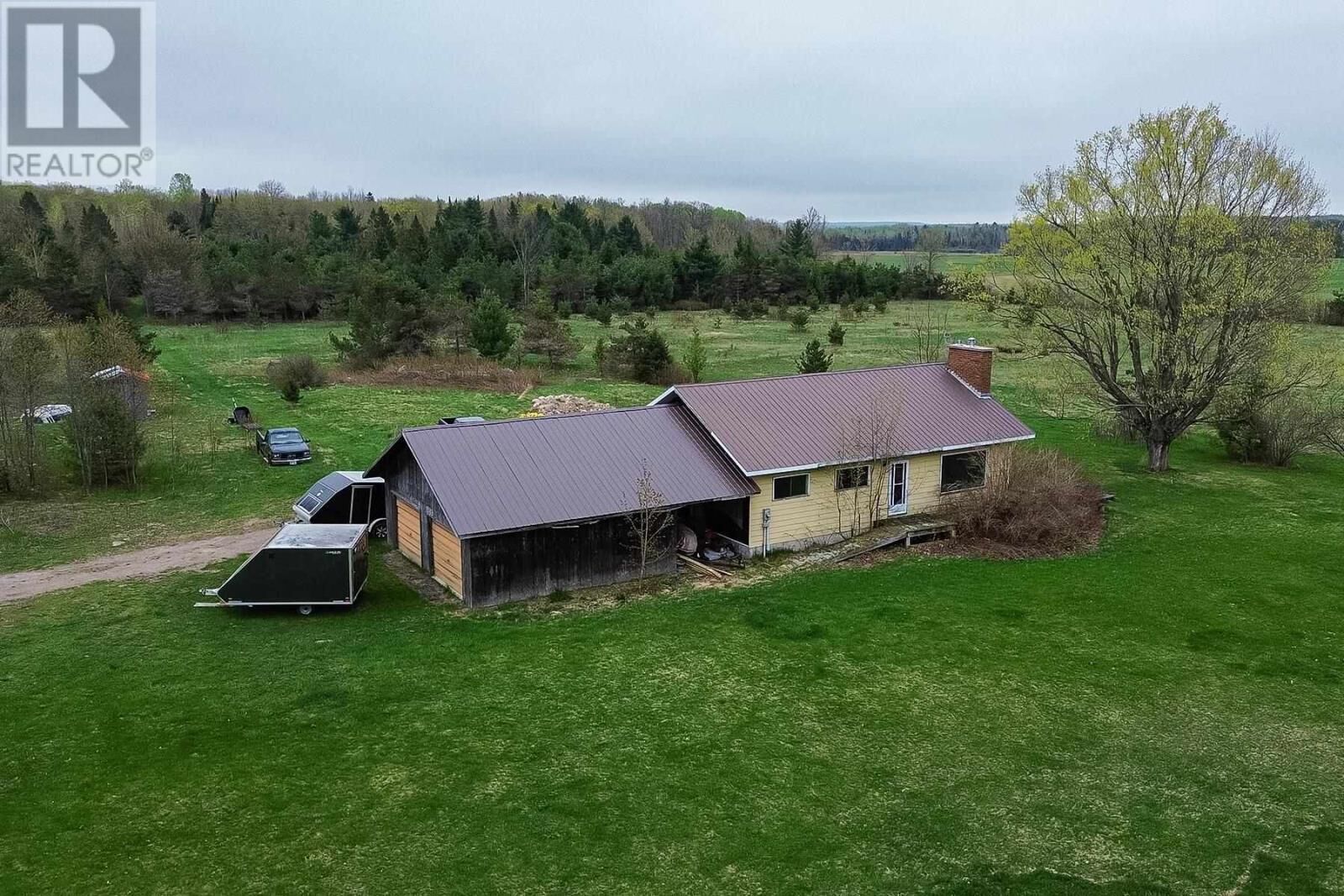 Property Photo:  2277 D Line Rd  ON P0R 1J0 