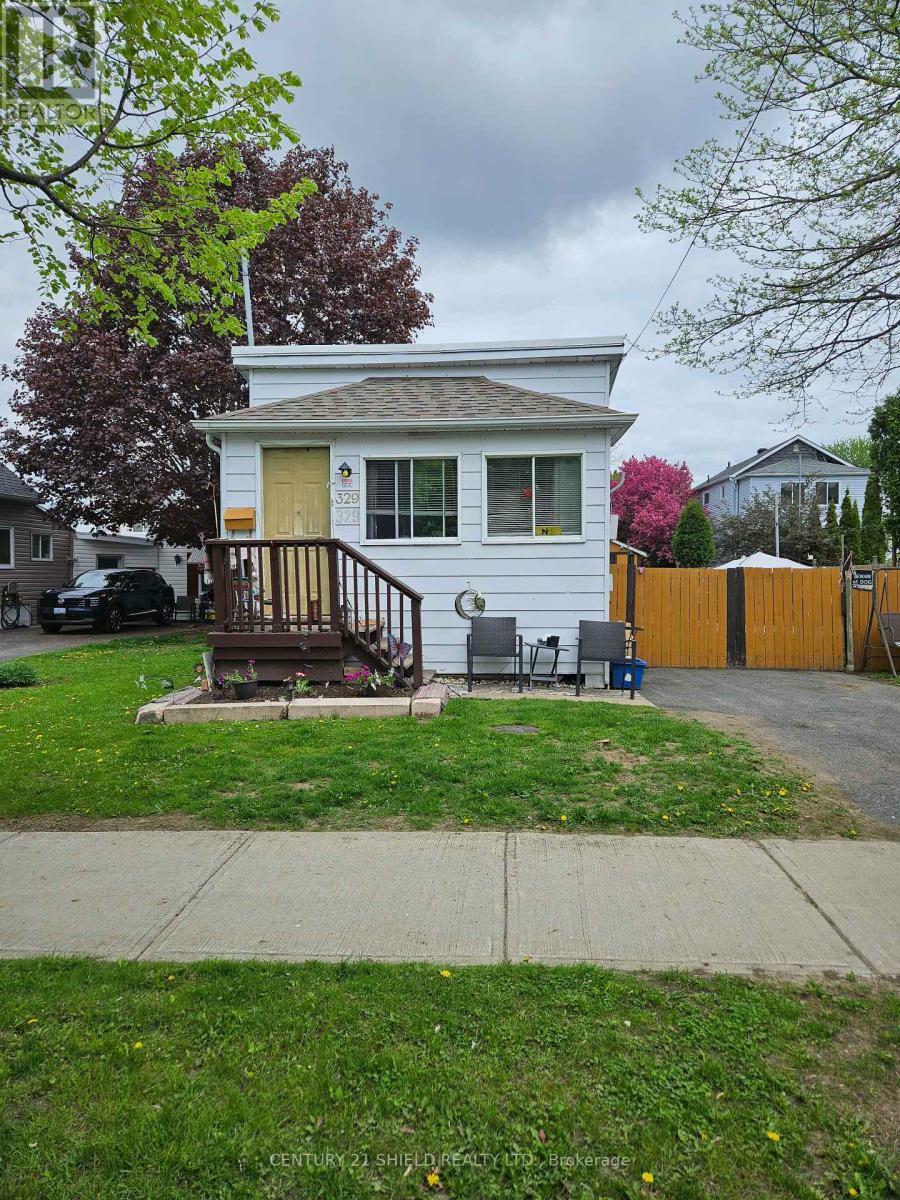 Property Photo: 329 Belmont Street ON K6H 4Z7