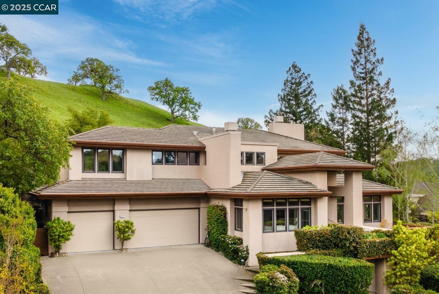 Property Photo: 3070 Stonegate Dr CA 94507