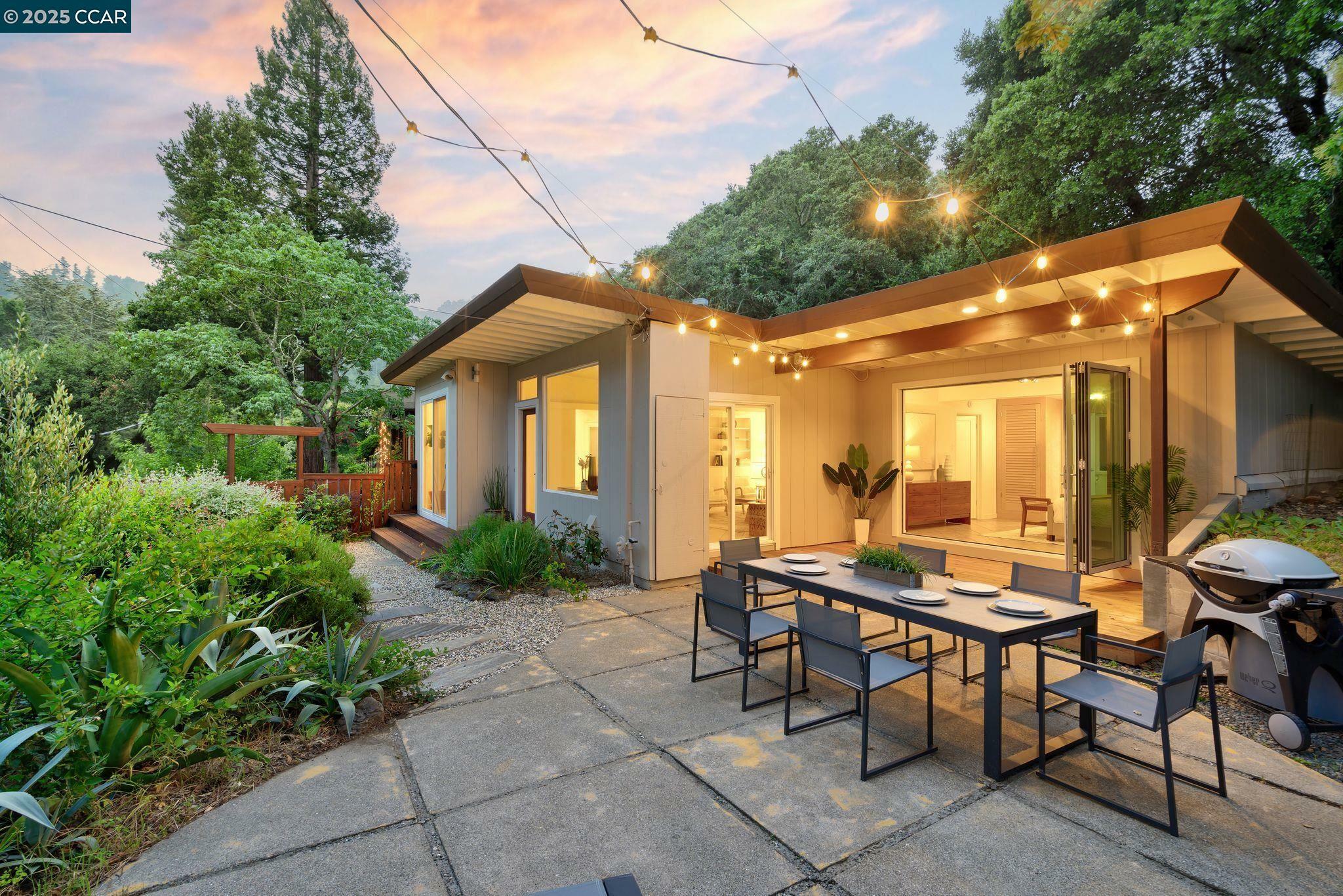 327 El Toyonal  Orinda CA 94563 photo