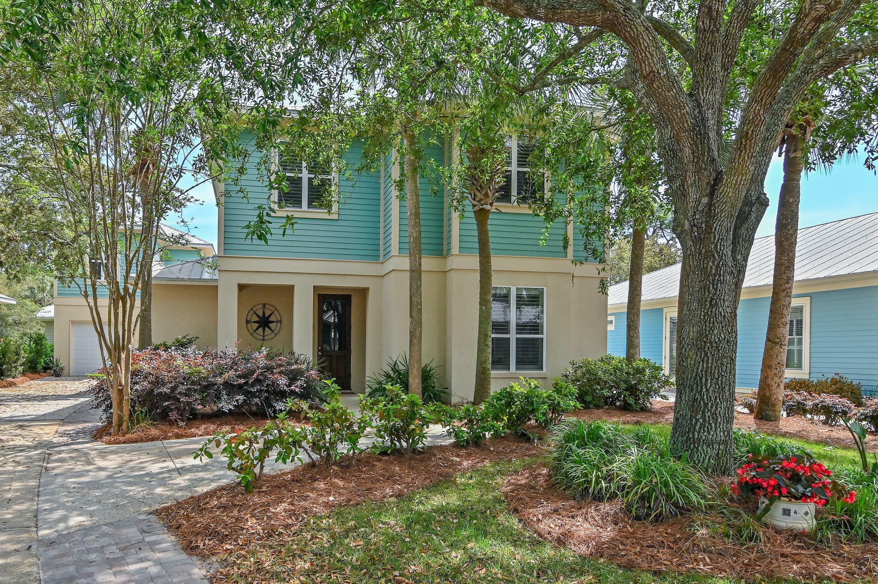 Property Photo: 2031 Pine Island Circle FL 32550