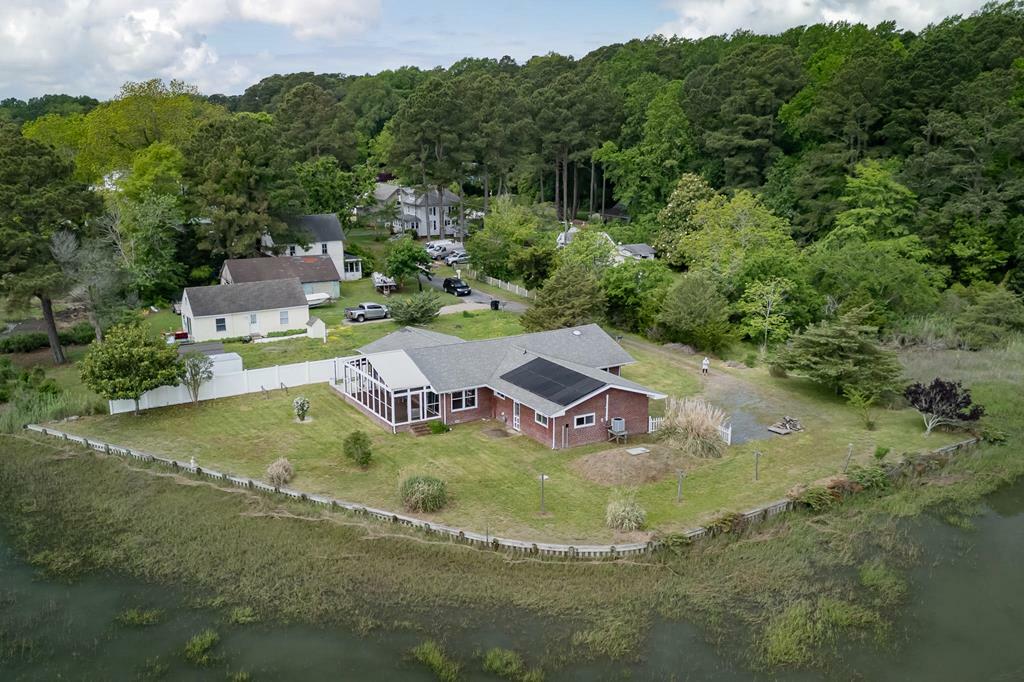 Property Photo: 13236 Parting Creek Rd VA 23350