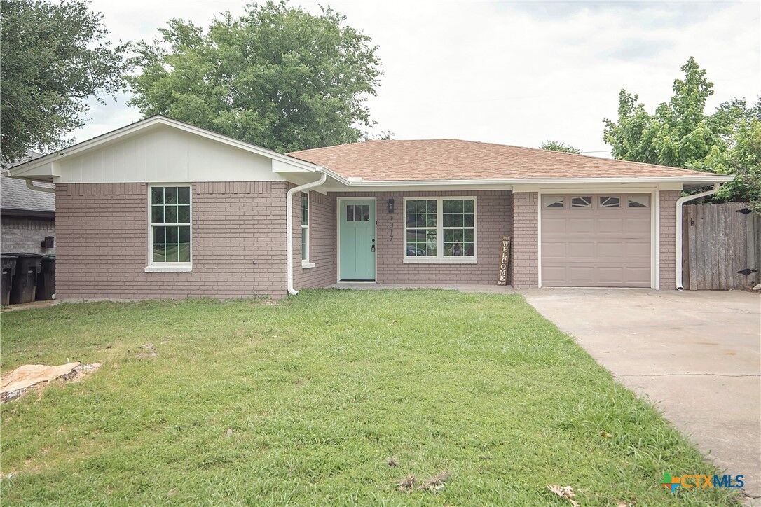 Property Photo:  1317 N 10th Street  TX 76501 