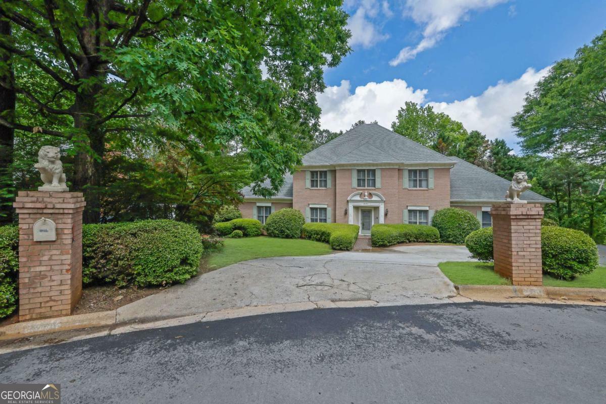 Property Photo: 2795 Hawthorne Drive GA 30345