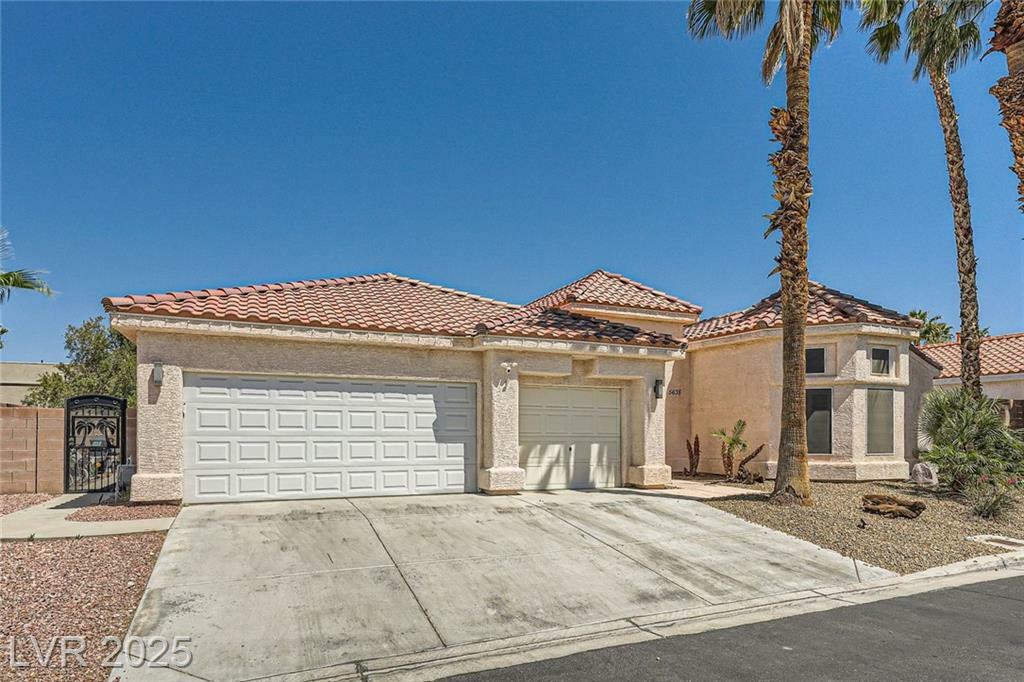 Property Photo: 5638 Wild Olive Street NV 89118