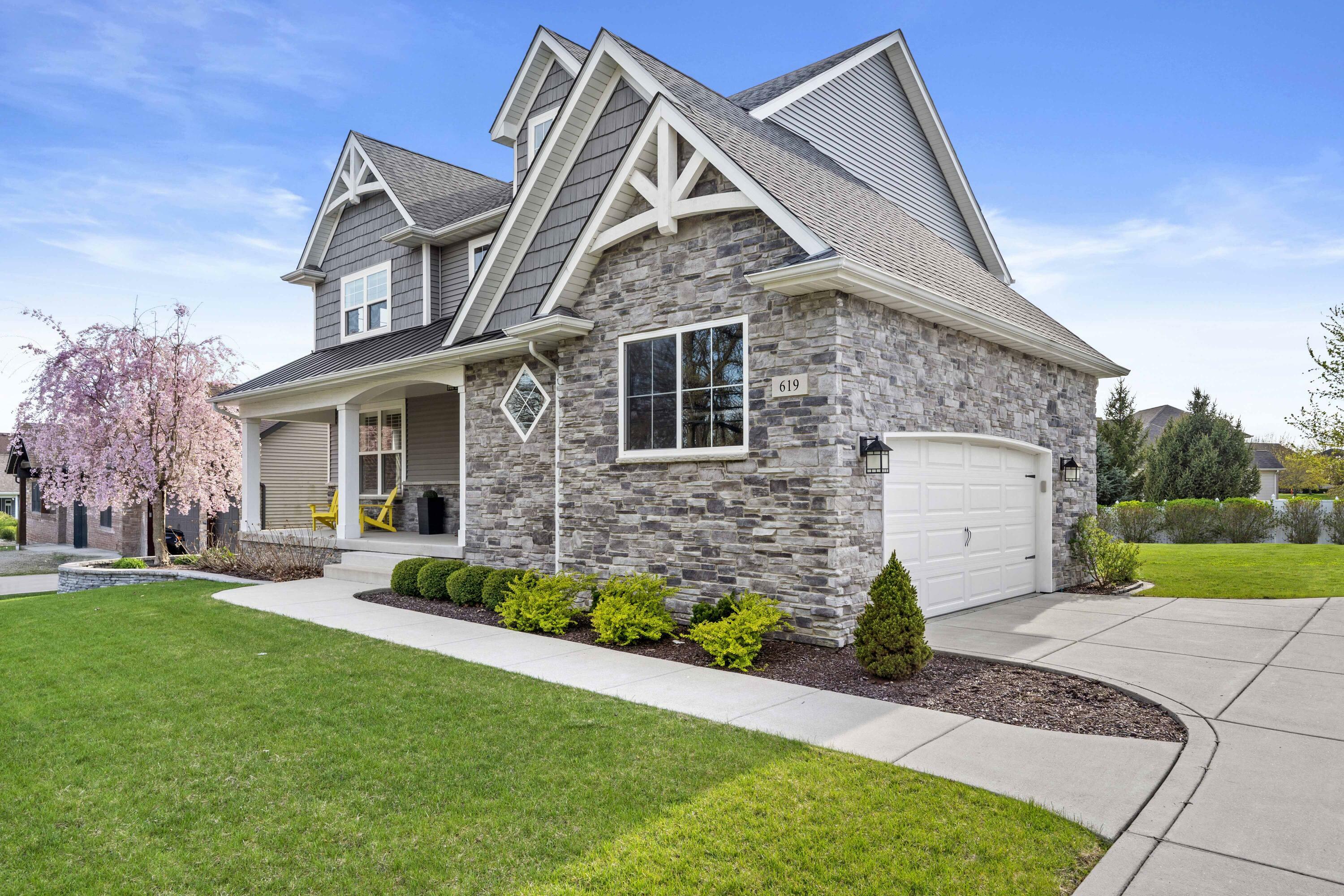 Property Photo: 619 Lake Street IN 46307