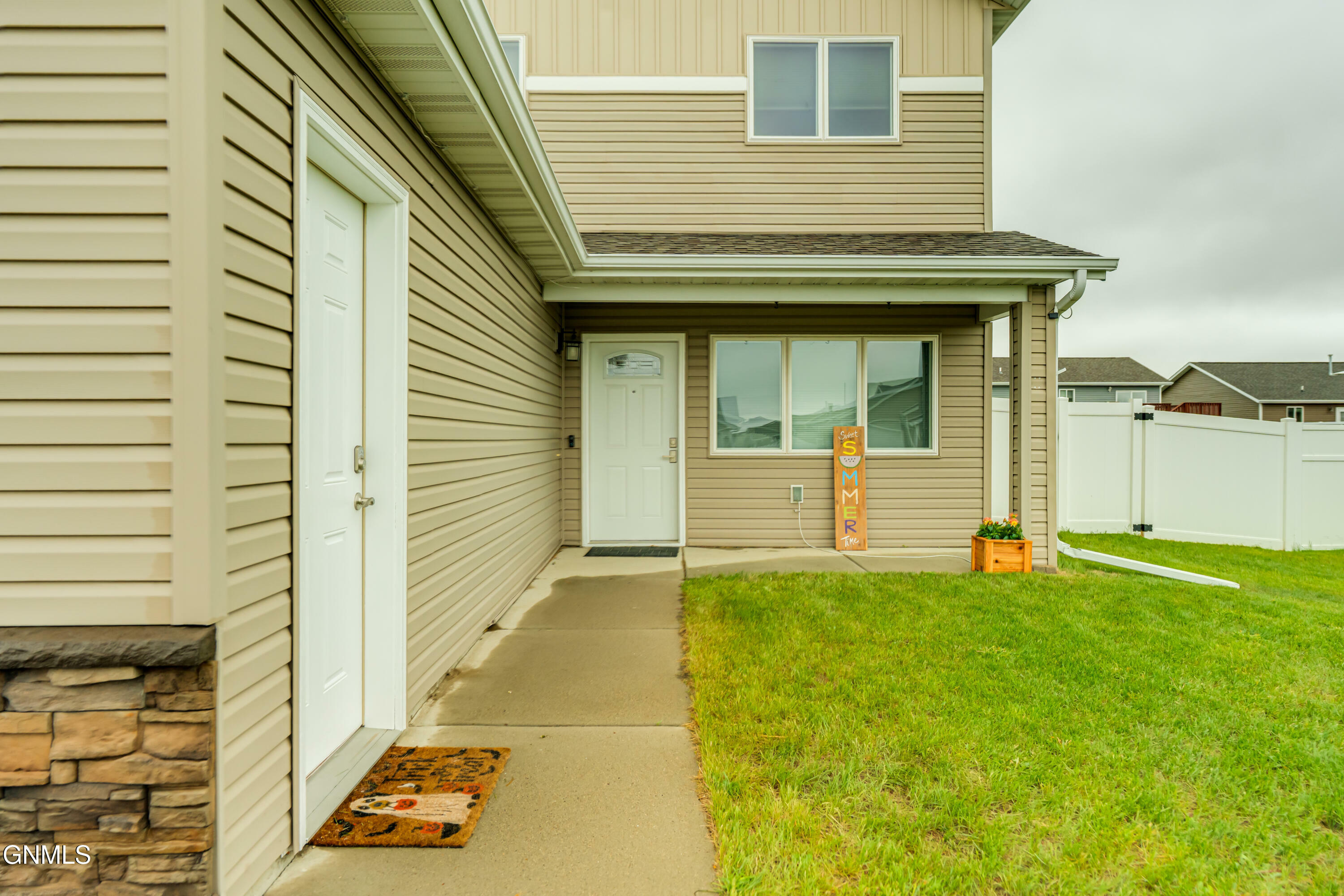 Property Photo: 3057 Whitlow Street ND 58504