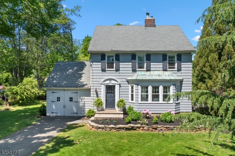 Property Photo: 297 Franklin Rd NJ 08902