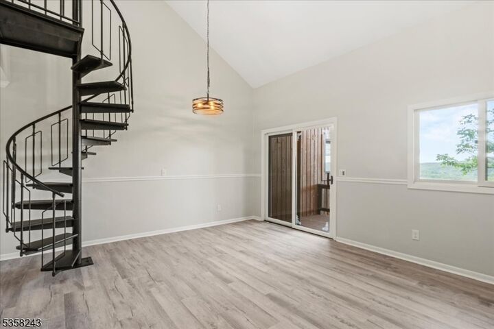 Property Photo:  3 Telemark Dr 10  NJ 07462