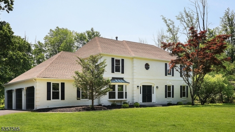 Property Photo: 14 Edgewood Rd NJ 08853