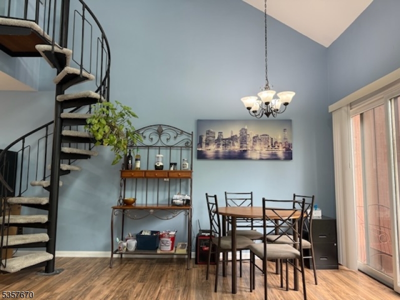 Property Photo:  7 Deer Valley Ln 6  NJ 07462 