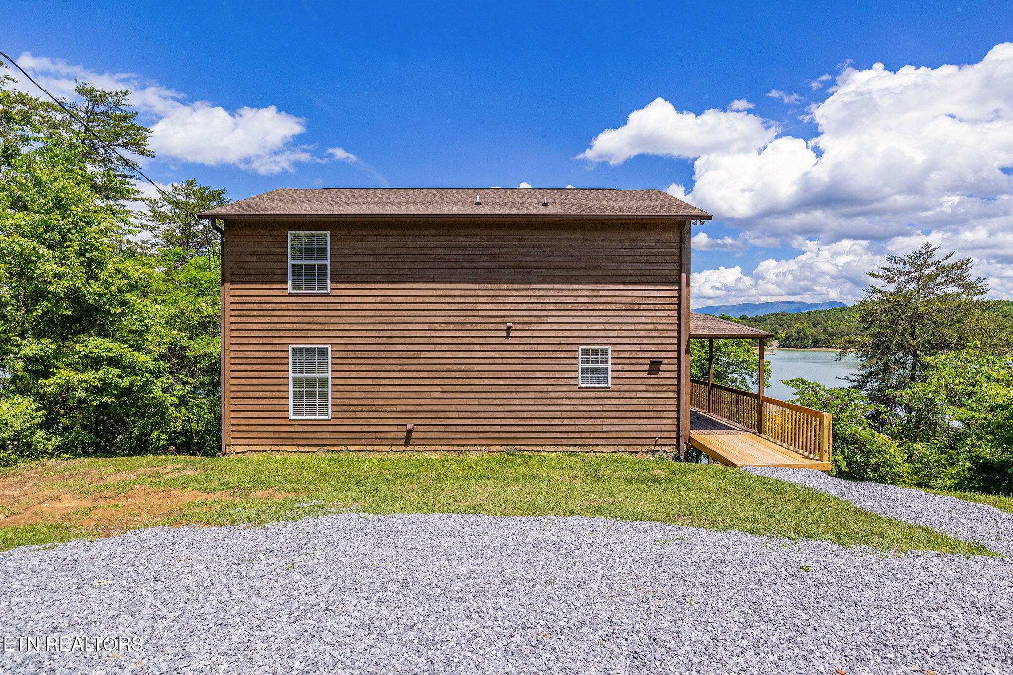 Property Photo: 336 Perry Branch Way TN 37876