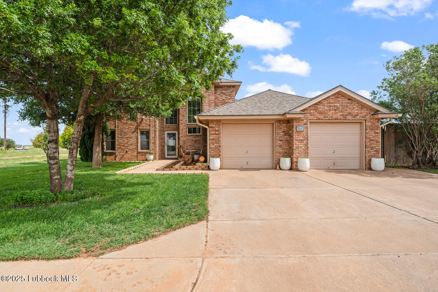 Property Photo: 302 N 7th Street TX 79382