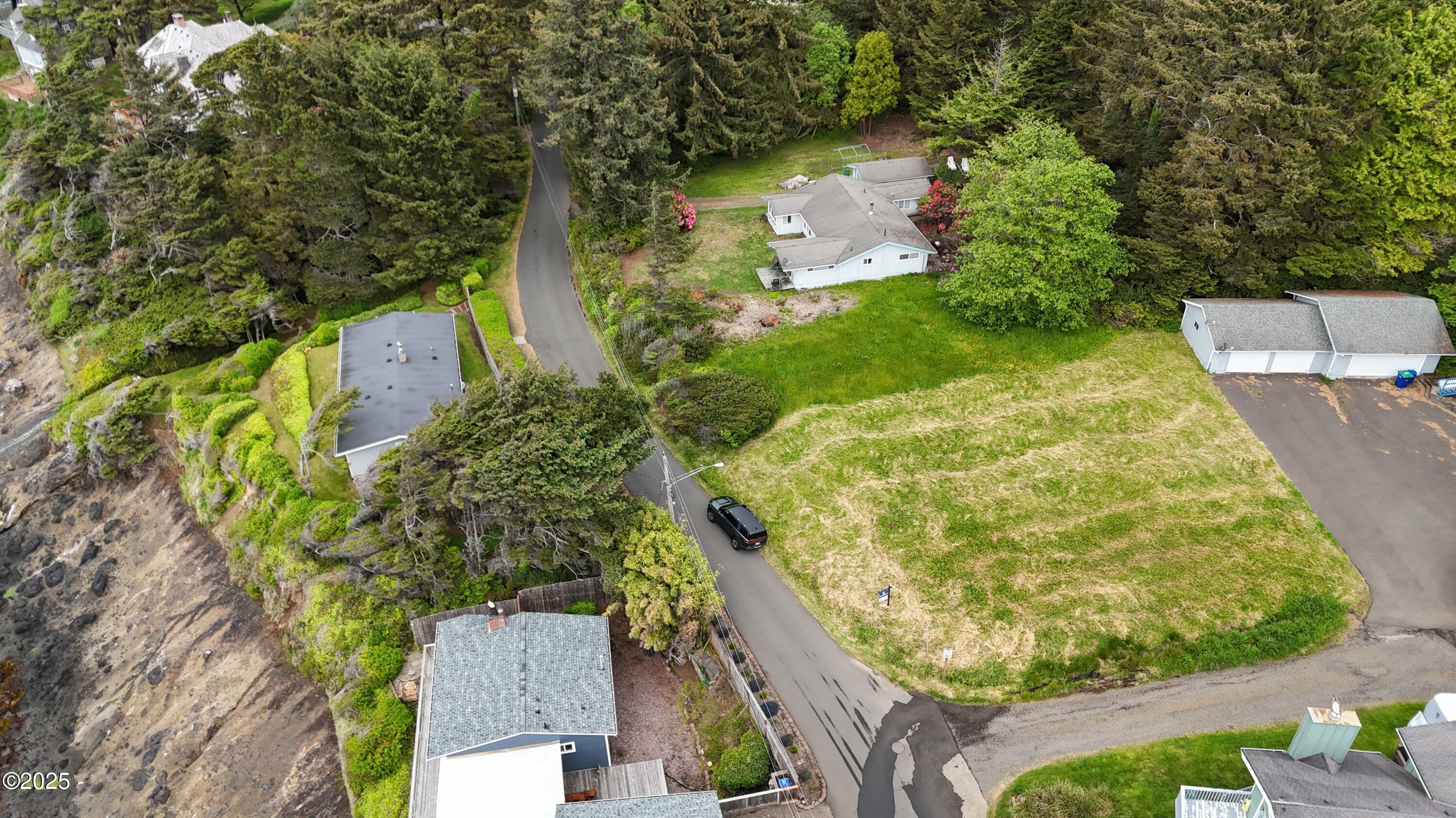Property Photo: 800 Blk SW SW Coast Tl 3900 Avenue OR 97341